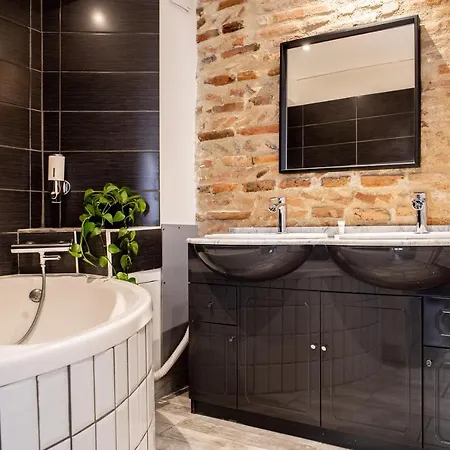 Au Coeur De Апартаменты Перпиньан